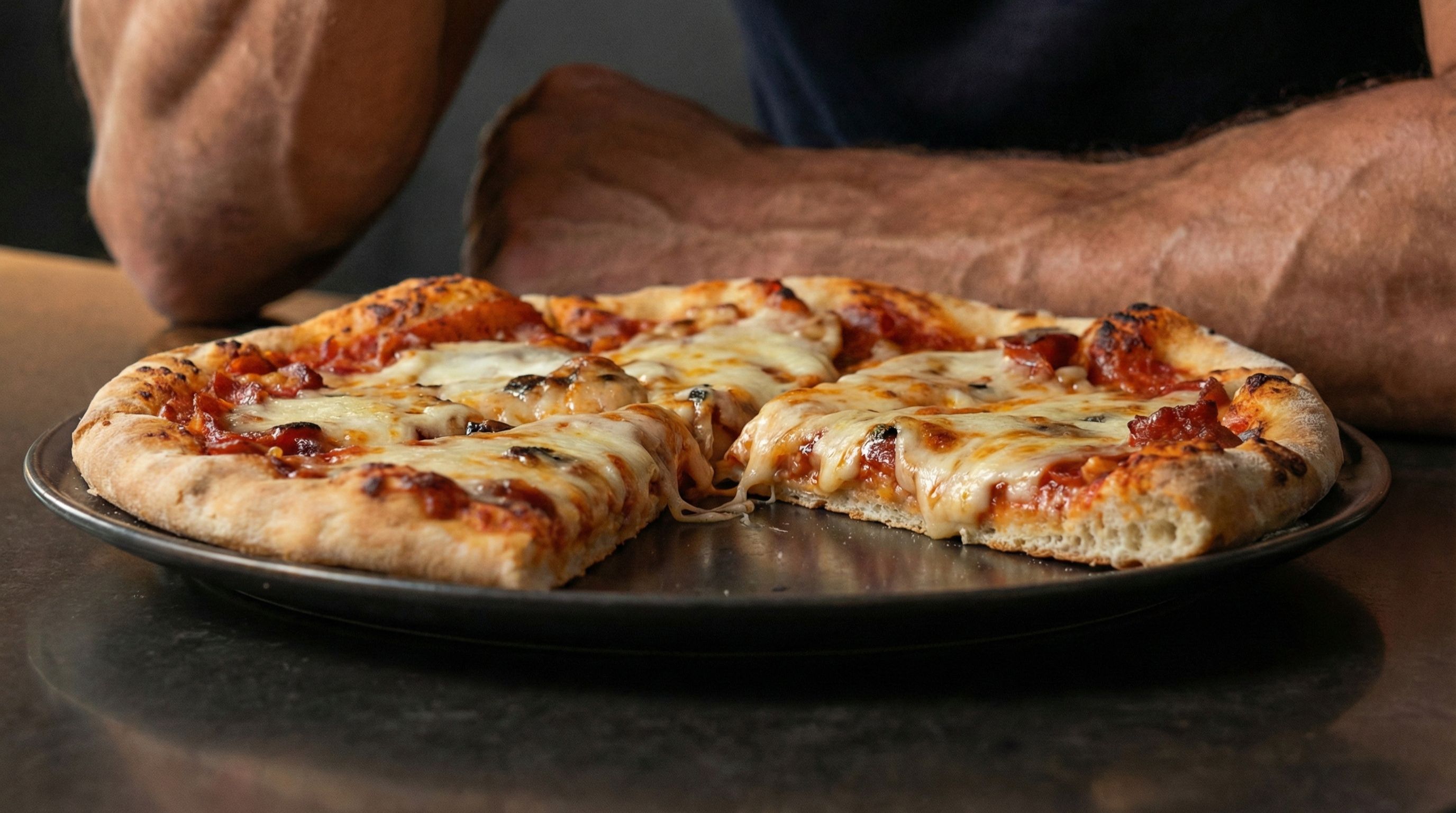 Eine Pizza